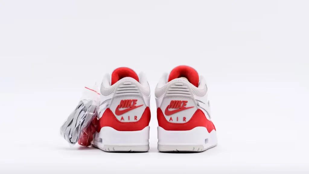 Air Jordan 3 Retro Tinker White University Red Replica