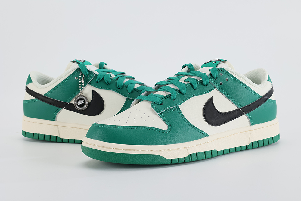 Dunk Low SE Lottery Pack - Malachite Replica