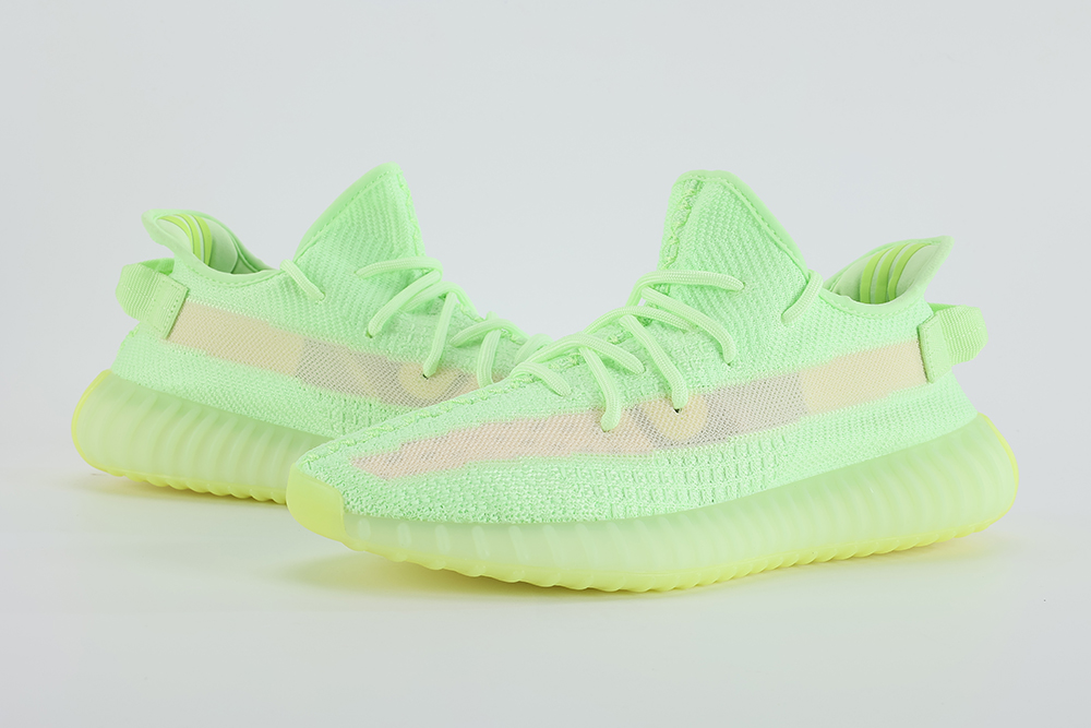 Yeezy Boost 350 V2 GID 'Glow' Replica