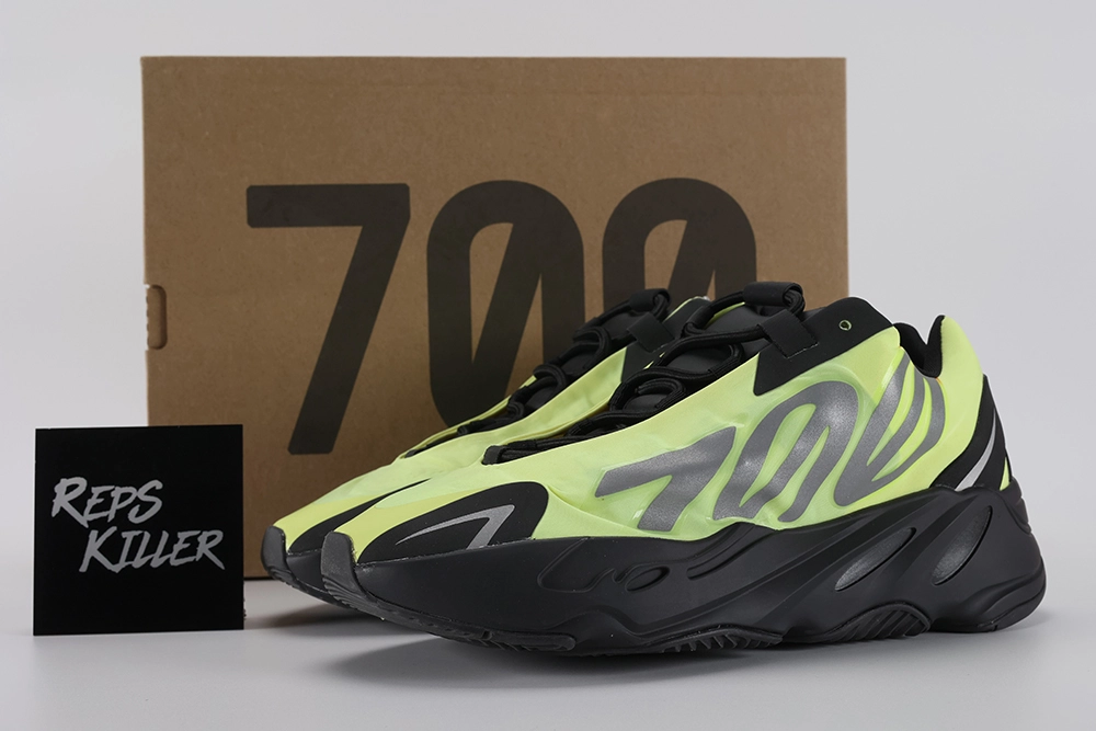 yeezy-boost-700-mnvn-'phosphor'-replica